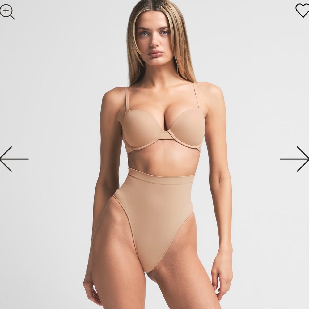 SKIMS Seamless Sculpt Mid Waist Thong